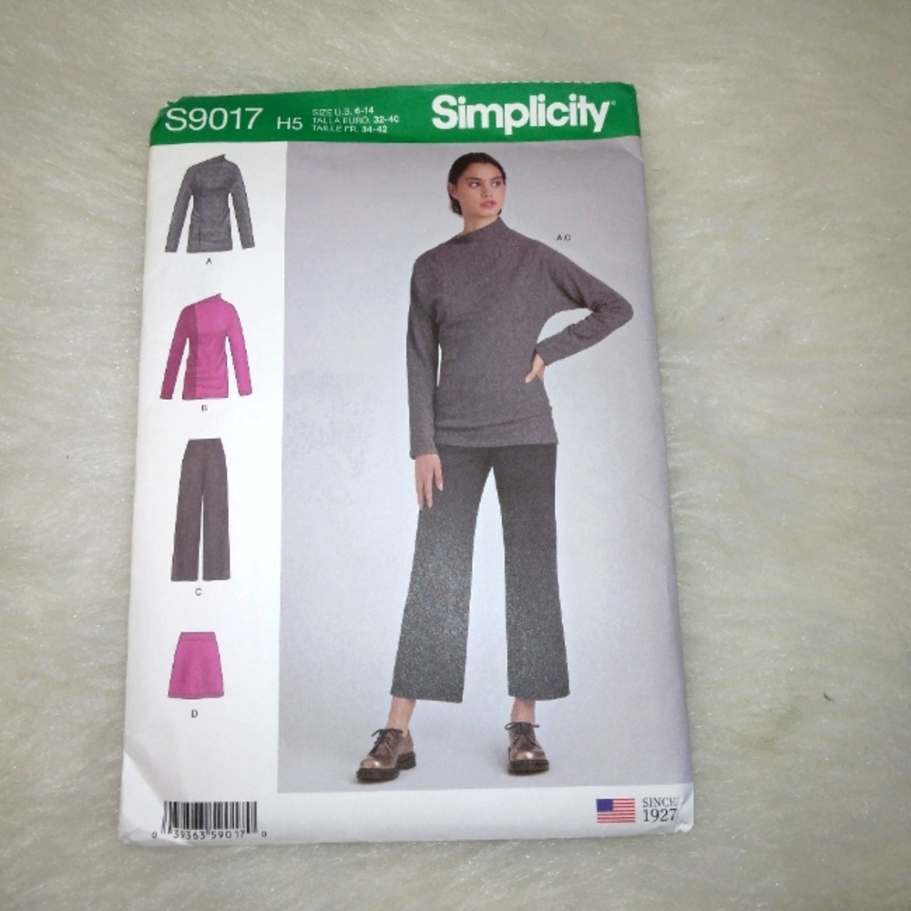 SIMPLICITY S9017 Sz 6-14 Misses knit top, knit pants, and knit skirt